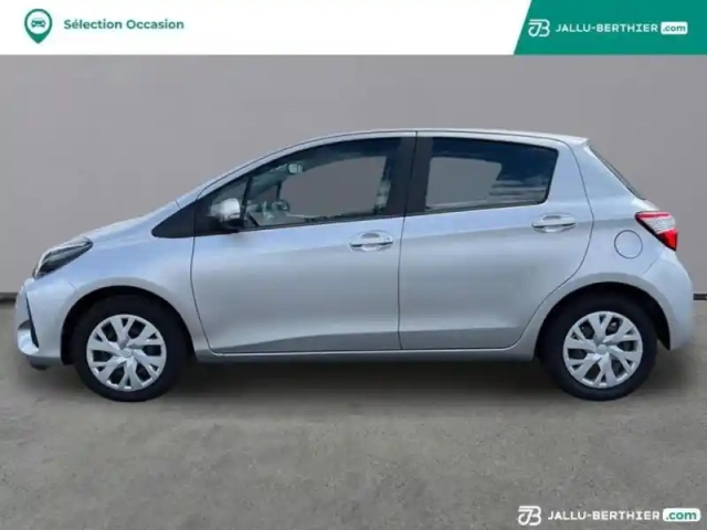 Toyota Yaris 70 vvt-i ultimate 5p — photo 4
