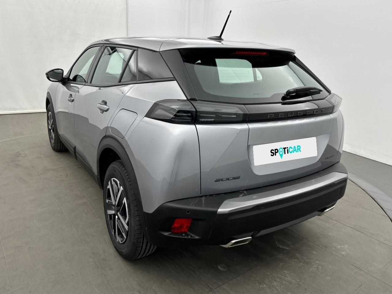 Peugeot 2008 hybrid 145 e-dcs6 style — photo 6