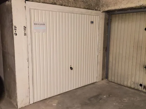 Box/Garde Meuble à louer