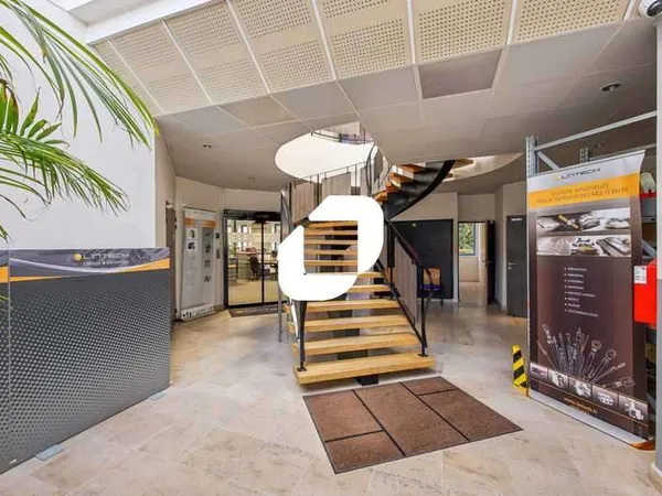 A louer Bureaux 161m² Villebon sur yvette
