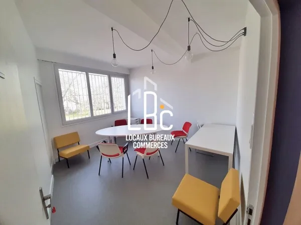 Bureau 14 m²