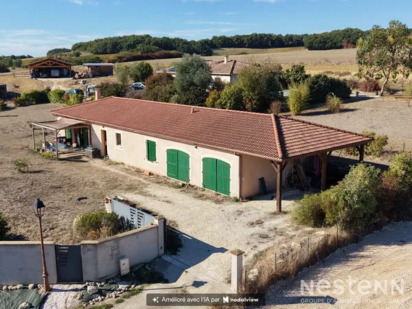 A Vendre Maison contemporaine de plain-pied, double garage et terrain de 1 731 m².