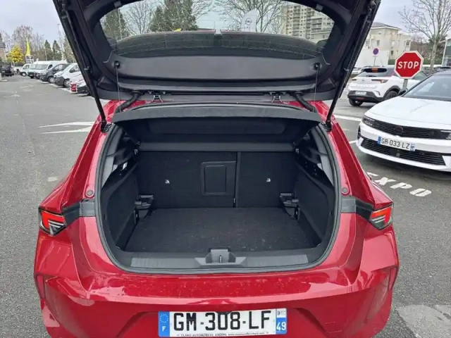 Opel Astra 1.2 turbo 130 ch bvm6 — photo 23
