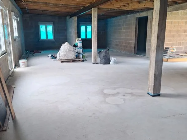 Maison plain pied à terminer