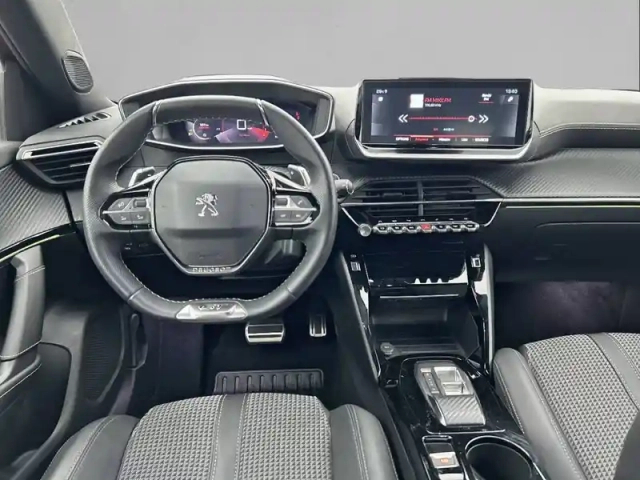 Peugeot 2008 puretech 130 s&amp;s eat8 — photo 29