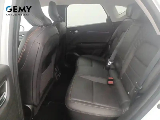 Renault Captur e-tech plug-in 160 — photo 10