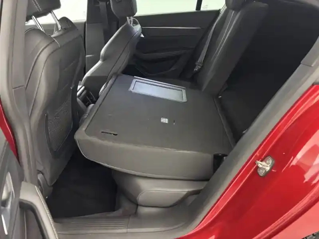 Peugeot 508 hybrid 225 e-eat8 — photo 63