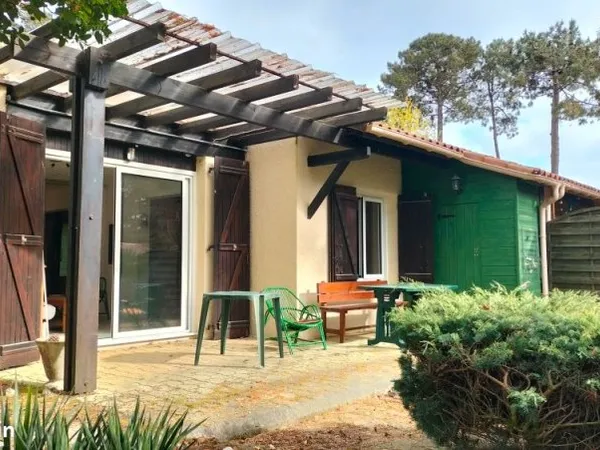 Charmant pavillon au coeur du Golf dans un cadre naturel privilégié