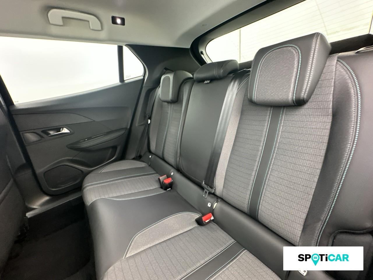 Peugeot 2008 1.2 puretech 130ch s&s allure pack eat8 — photo 10
