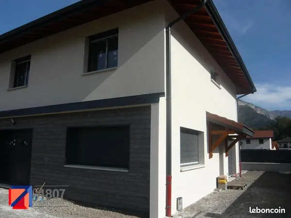 Maison 5 pièces 140 m²