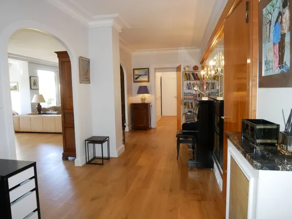Lyon 6, LE TRIANGLE D'OR, SUPERBE T6 de 188m² avec 2 balcons