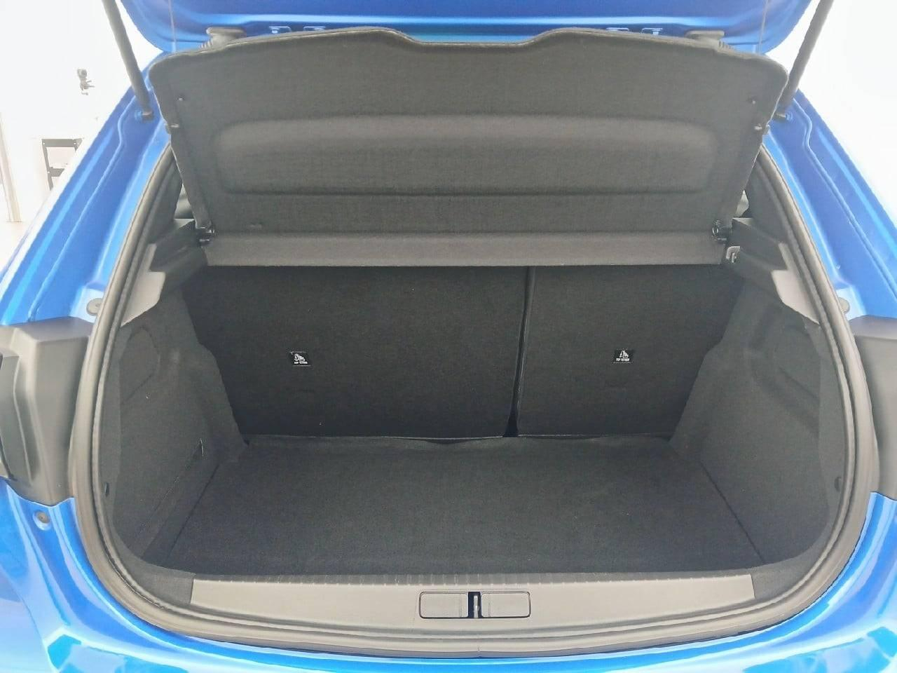 Peugeot 208 electrique 51 kwh 156ch gt — photo 6