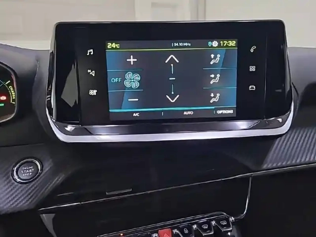 Peugeot 208 electrique 50 kwh 136ch — photo 20