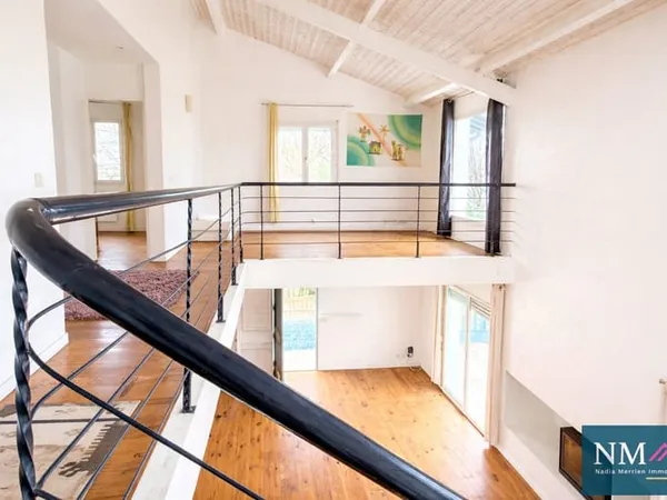 Maison Bidache 4 pièce(s) 151.73 m2