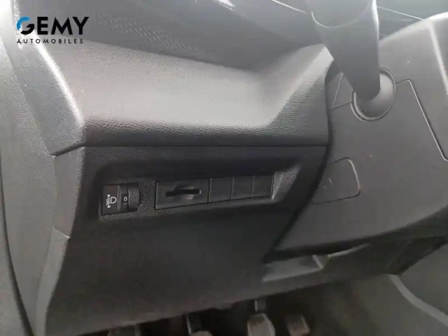 Peugeot 308 puretech 110ch s&amp;s bvm6 — photo 17
