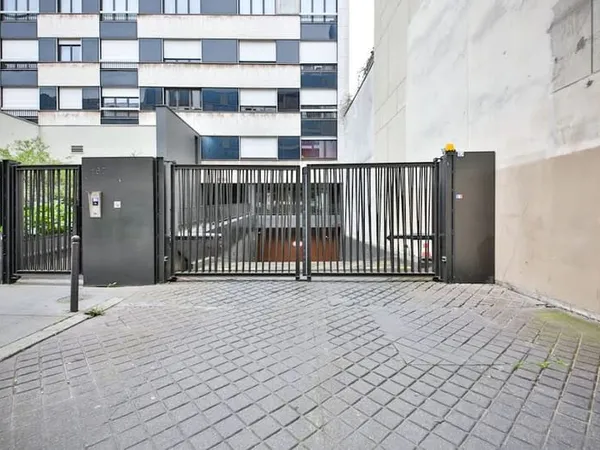 Stationnement Location Paris   150€