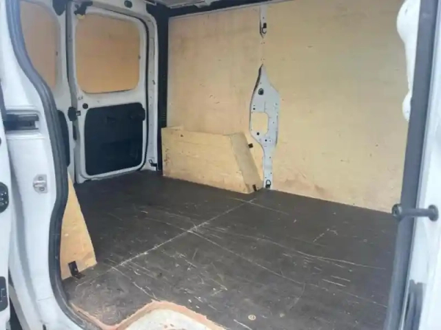 Renault Trafic fg l1h1 2t8 2.0 blue dci 130ch confort e6e — photo 12
