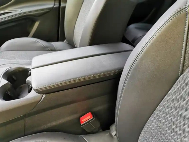 Peugeot 3008 hybrid 225 allure pack 1.6 224 — photo 36