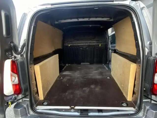 Peugeot Partner iii hdi 130 eat8 s&amp;s 950kg long asphalt — photo 13