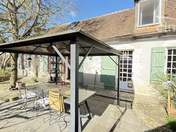 Authentique maison en pierre - 121 m² - Jardin - Dépendances - 20 min de Blois