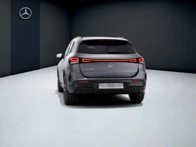 Mercedes Eqa 250+ amg line — photo 24
