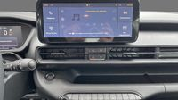 Jeep Avenger 1.2 Turbo T3 110ch MHEV Longitude BVR6 eHybrid — photo 13