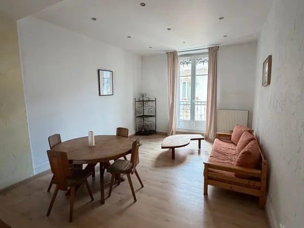 T2 meuble estacade