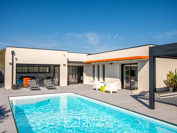 Maison contemporaine avec piscine