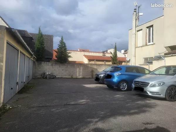Place de Parking BOIS COLOMBES Quartier Glatz Miviere
