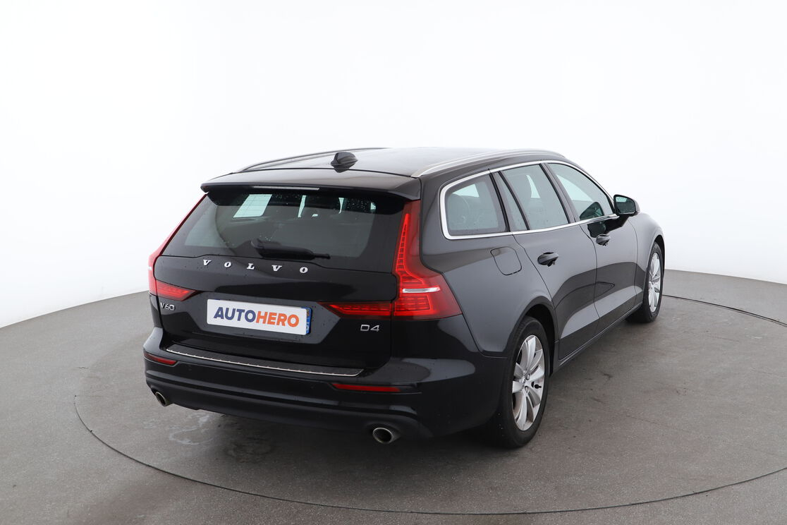 Volvo V60 2.0 D4 AdBlue Geartronic 8 — photo 5