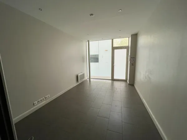 Local 2 pièces 32 m²