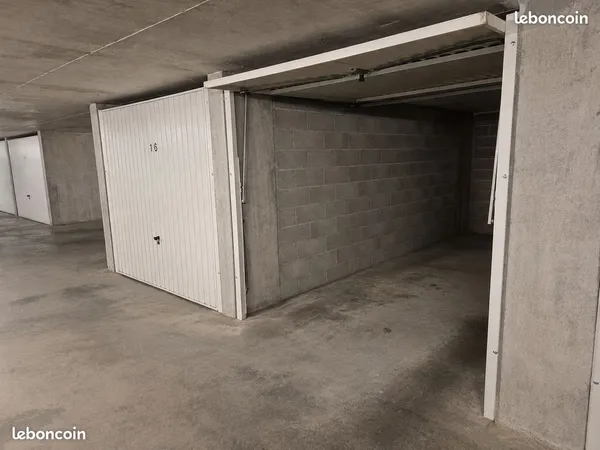 Box Parking - Lyon 7 Jean Jaurès (~13.5m²)