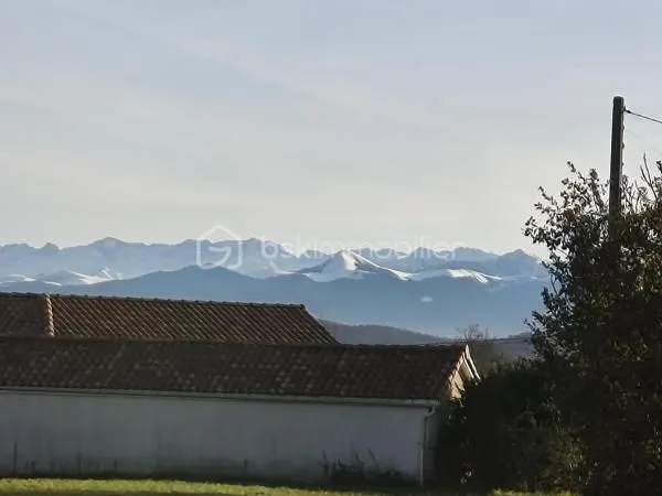 Terrain 5 300 m² Guizerix