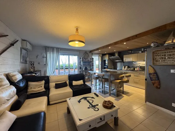 SAINT-RAPHAËL – 4 PIÈCES DE 100 M² – TERRASSE DE 60 M² SUD