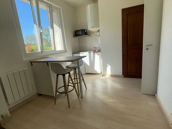 Studio meublé 18m2+ mezzanine