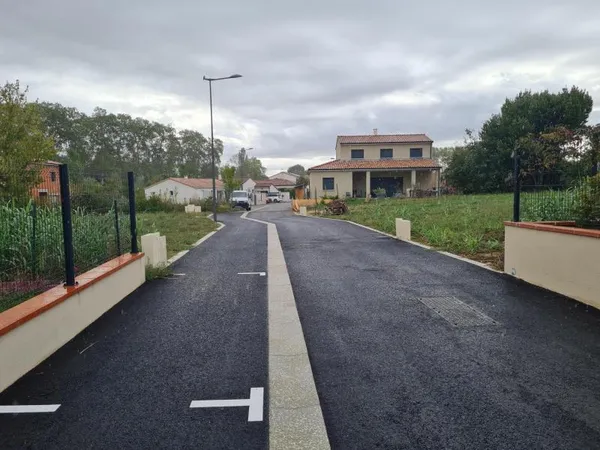 Terrain en lotissement 664 m²