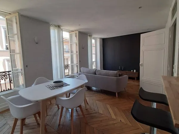 Appartement 2 pièces 56 m²