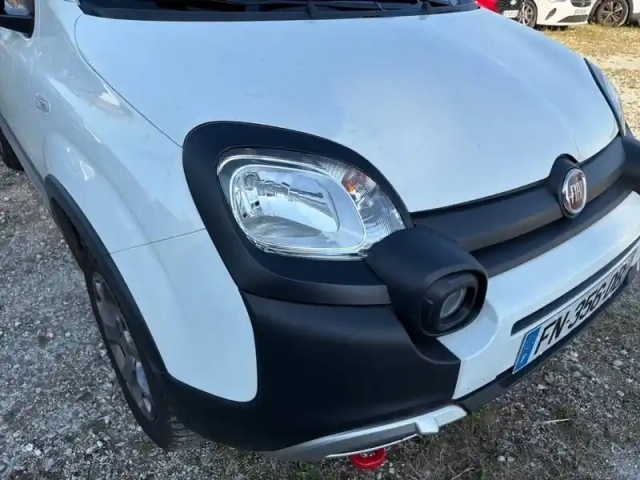 Fiat Panda 0.9 85 ch twinair s&amp;s 4x4 — photo 16