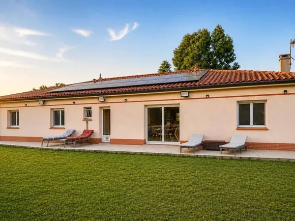Maison de plain-pied 6 pièces 136 m²