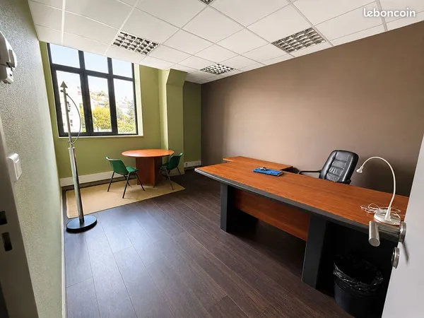Bureaux 156 m² SAINT ETIENNE