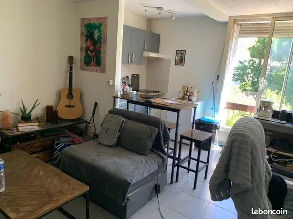Studio 1 pièce 25 m²