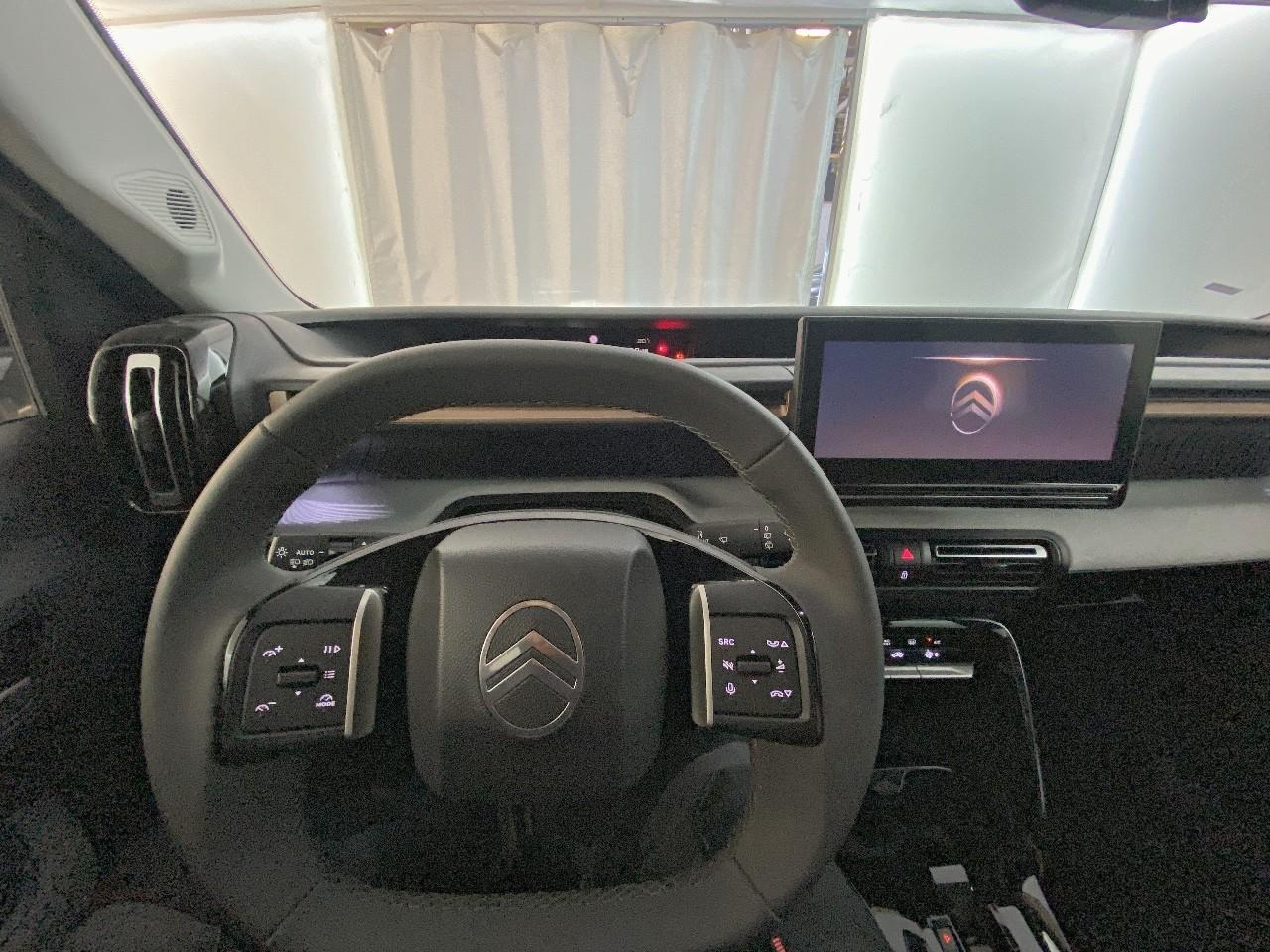 Citroën C3 Aircross hybride 145 ch aut plus — photo 12