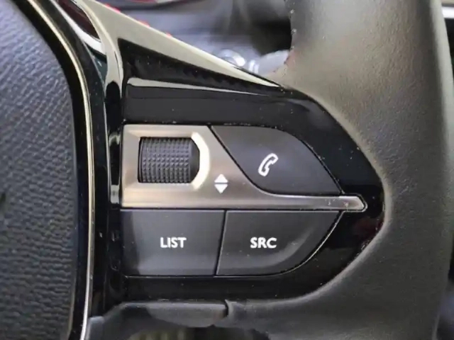 Peugeot 208 puretech 100 s&amp;s bvm6 — photo 83
