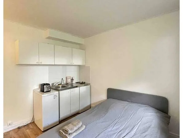 Studio 1 pièce 17 m²