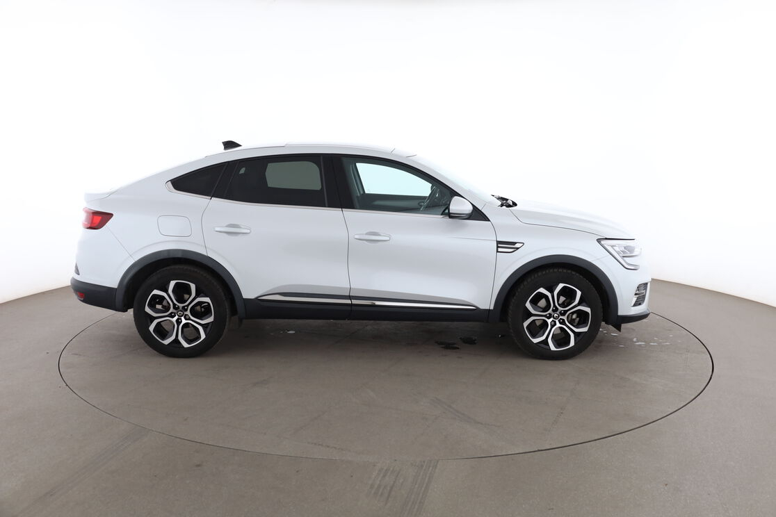 Renault Arkana 1.6 E-Tech Intens — photo 6