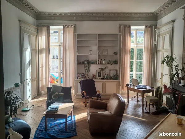 Chambres et studio plein centre avec jardin et garage