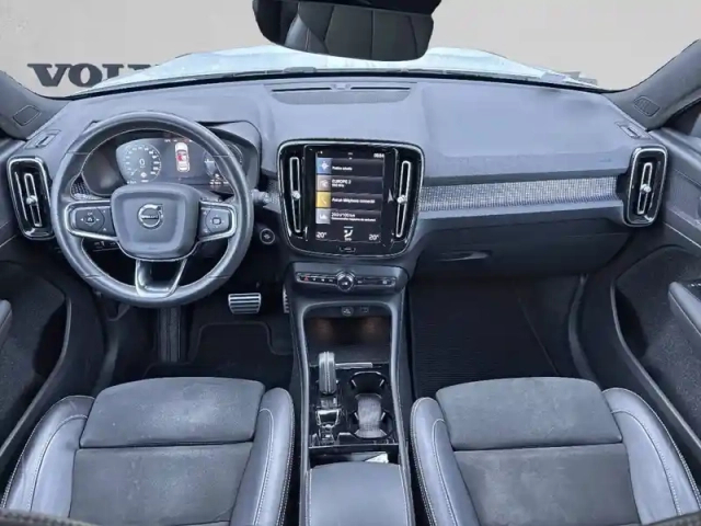Volvo Xc40 t5 recharge 180+82 ch dct7 — photo 14