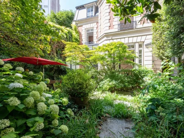 Maison 6 pièces avec jardin