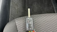 Toyota Hilux 2.4 D-4D 150ch X-Tra Cabine LeCap 4WD RC23 — photo 16
