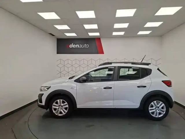Dacia Sandero tce 90 — photo 15
